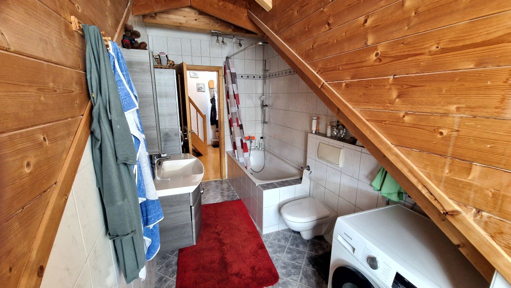 Bad, Blick zur Tür