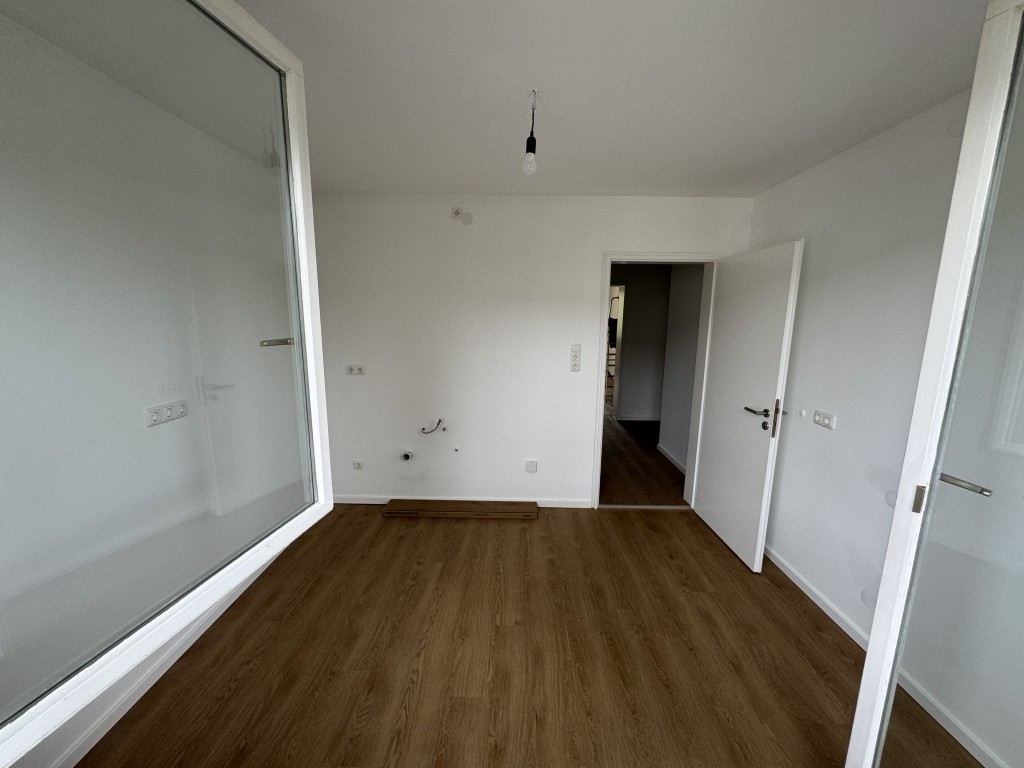 Küche Blick zur Tür