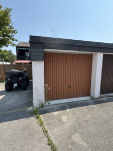 Garage Garten